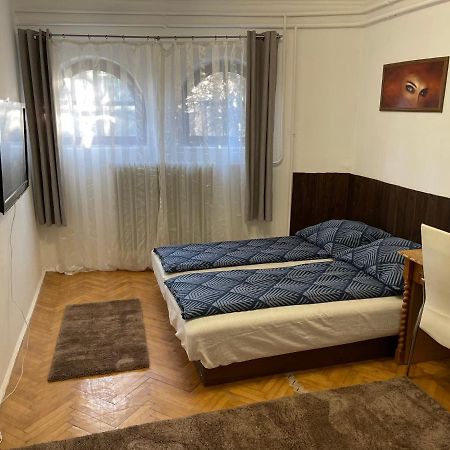 Szimpla Apartman Apartment มิชโคลซ์ ภายนอก รูปภาพ