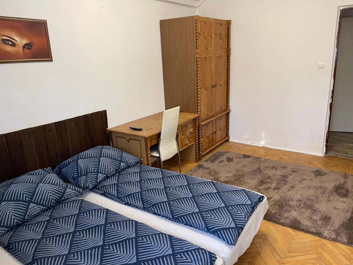 Szimpla Apartman Apartment มิชโคลซ์ ภายนอก รูปภาพ