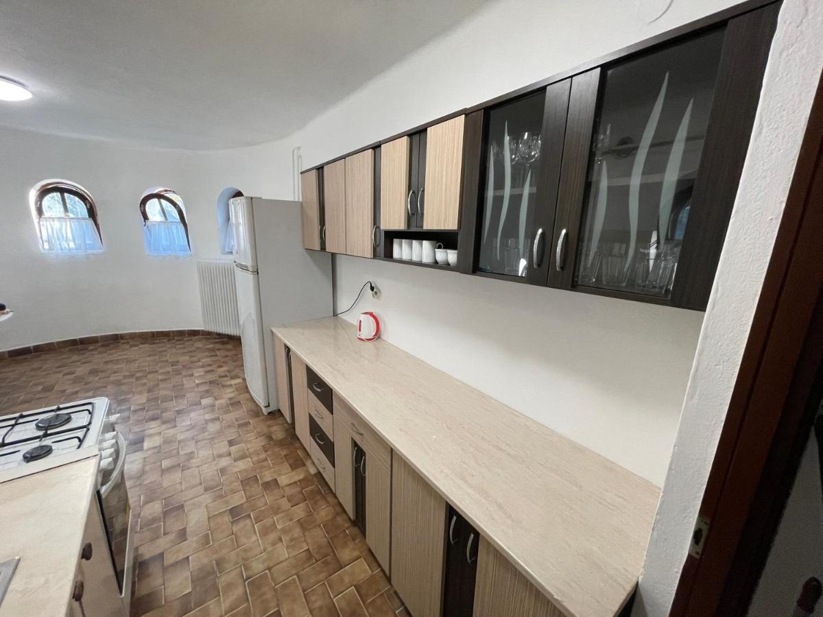 Szimpla Apartman Apartment มิชโคลซ์ ภายนอก รูปภาพ